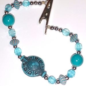 Alligator clip bracelet